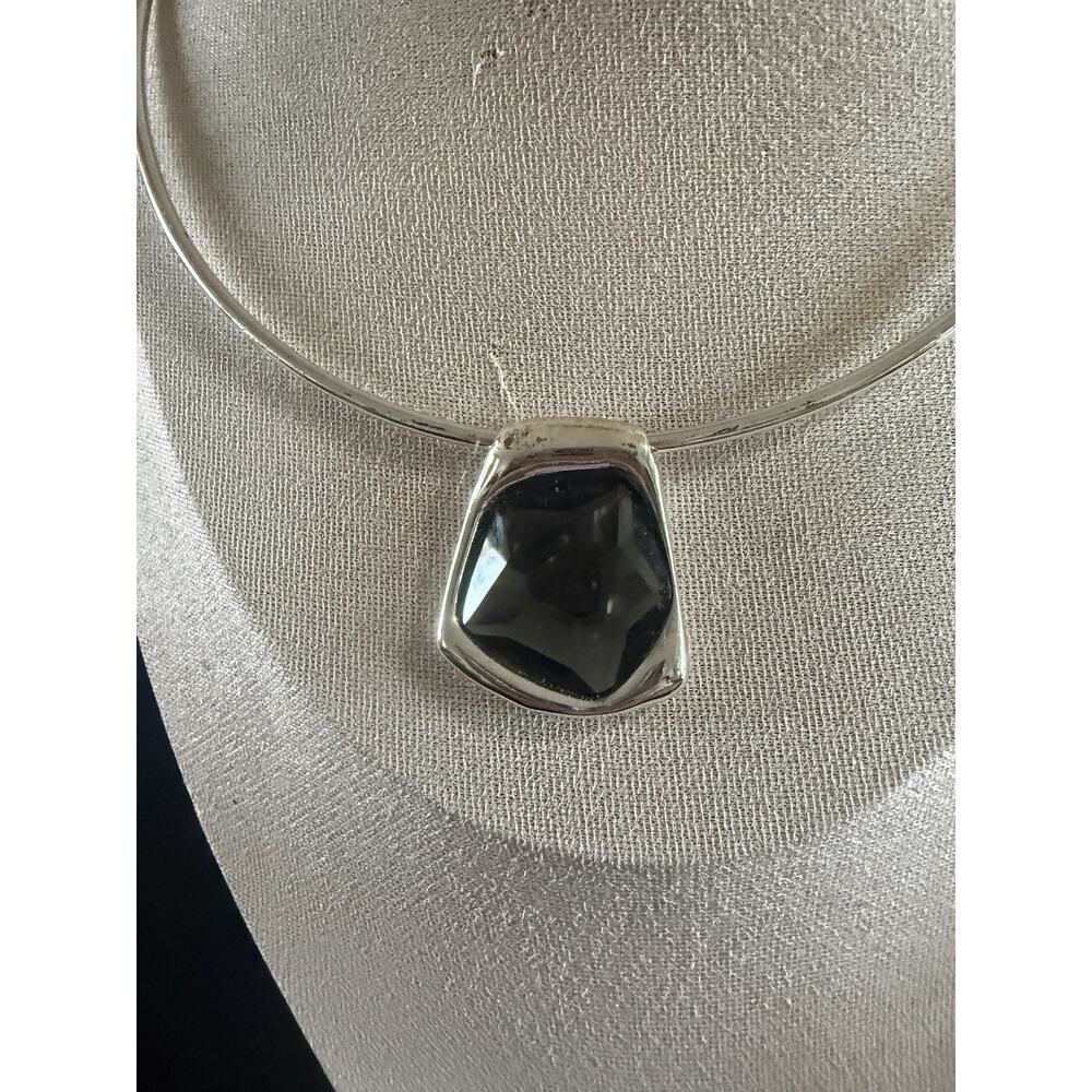 RLM Robert Lee Morris Soho Gold Tone Absract Pendant Choker Signed Necklace